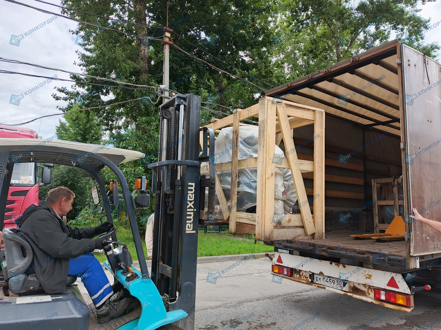 Отгрузка поршневых компрессора Remeza СБ4/Ф-500.LB75 в г. Москва